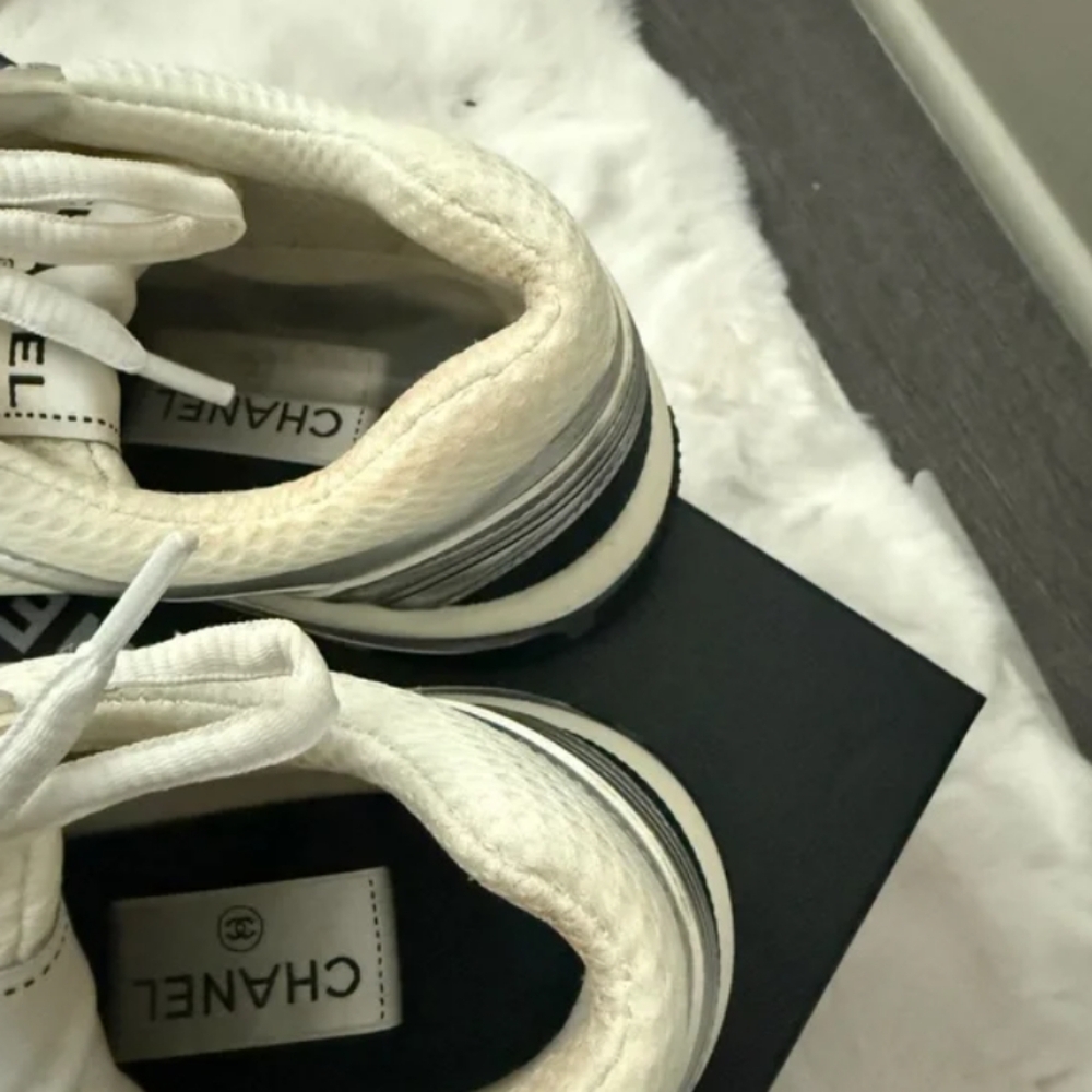 CHANEL Women's White and Silver Sneakers - Picture 3 of 4